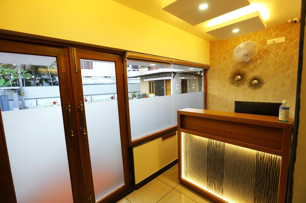 Ahlan Luxury Rooms Kochi 外观 照片