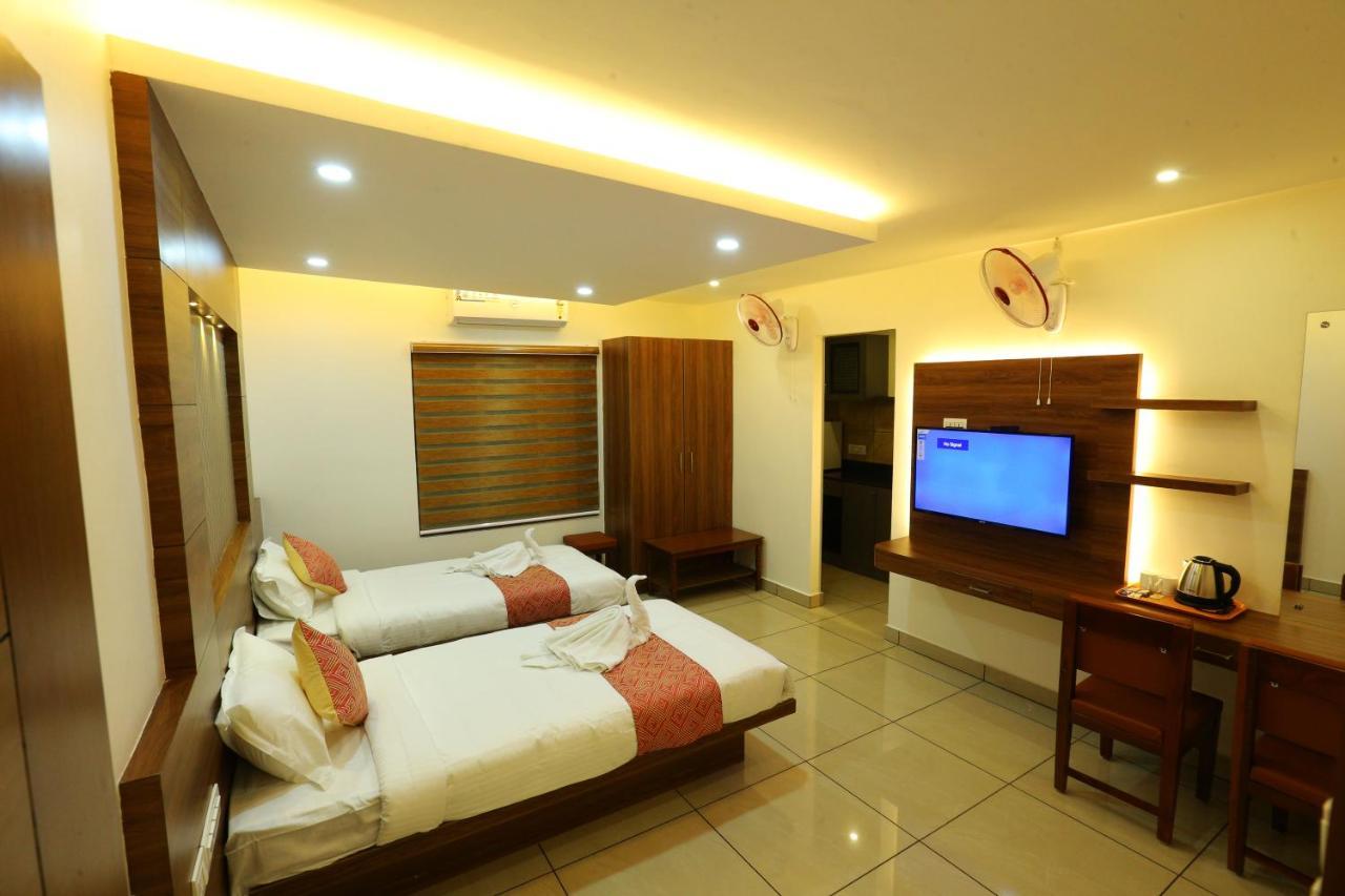 Ahlan Luxury Rooms Kochi 外观 照片